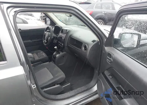 2011 Jeep Patriot Sport из США, поврежденный, VIN 1J4NT1GA2BD267101